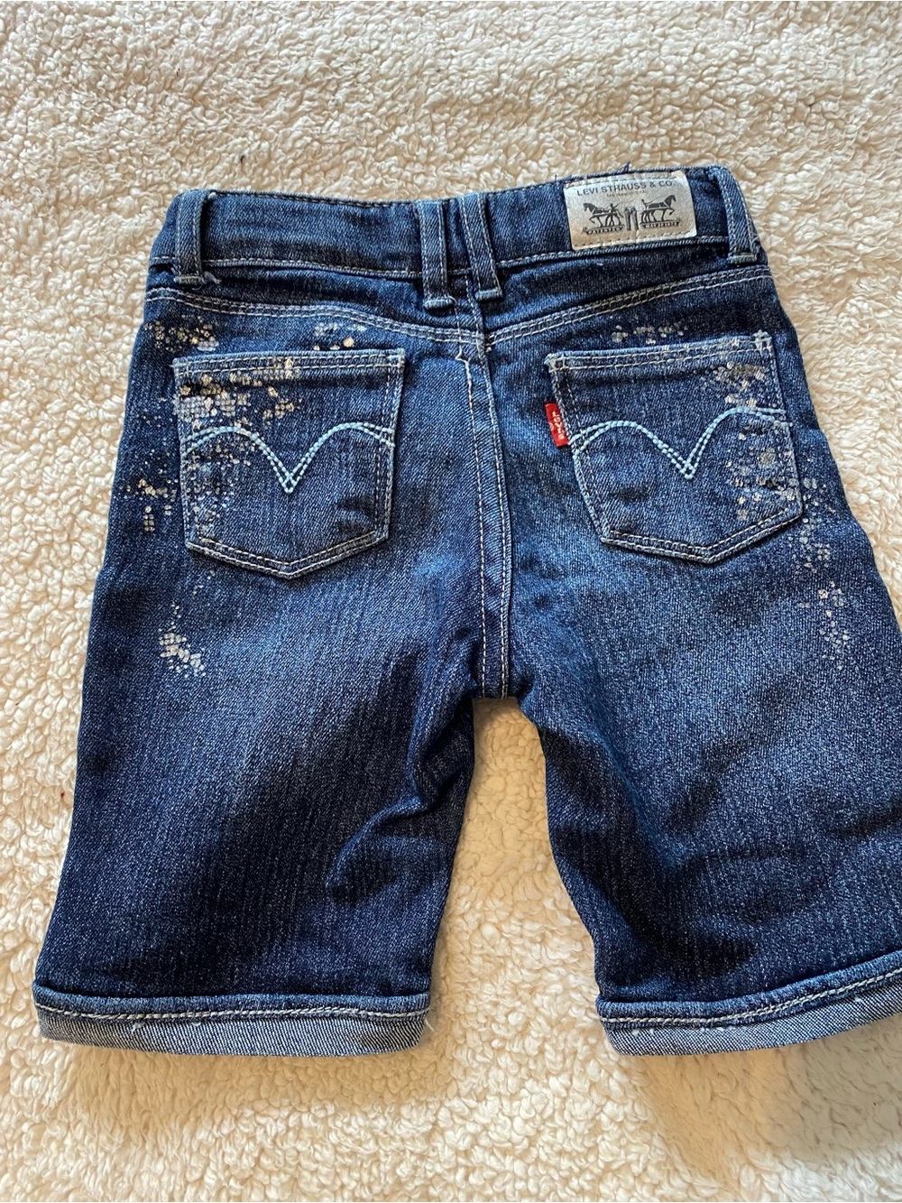 Toddler girls levi bermuda short Great condition - Picture 2 of 6